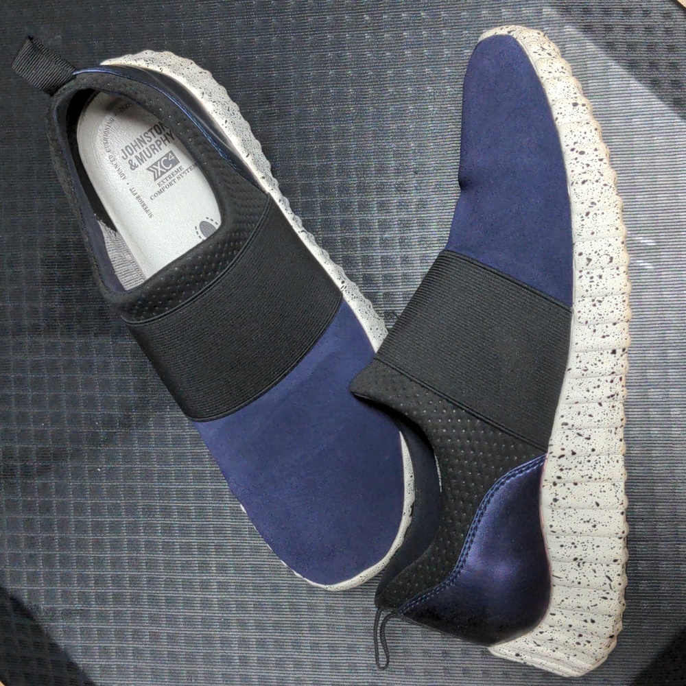 Johnston & Murphy Women's XC4 Slip-On Size 10